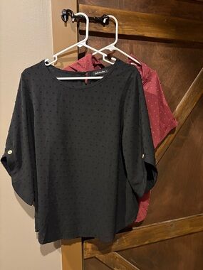 Textured Roll-Sleeve Blouse - Black and maroon